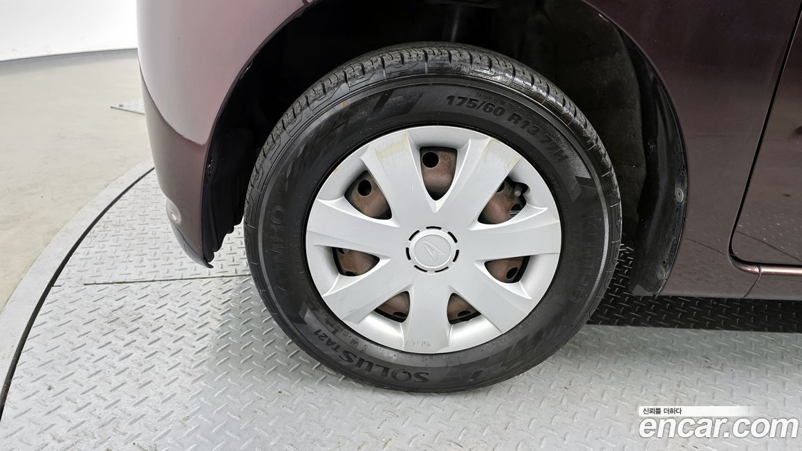 Daihatsu Mira 2009