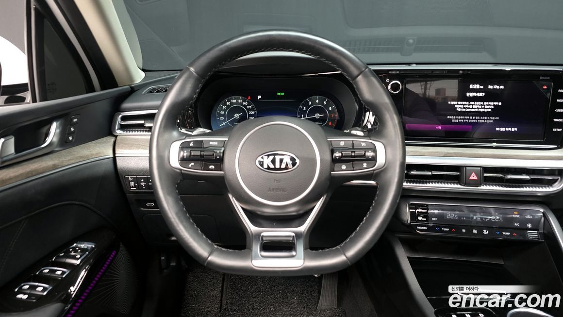 Kia K5 2021