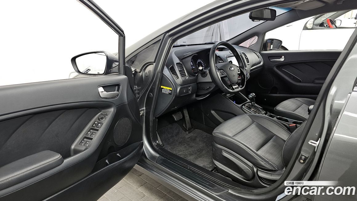 Kia K3 2016