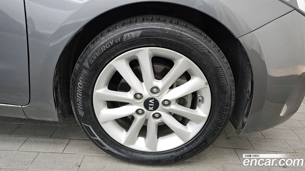 Kia K3 2016