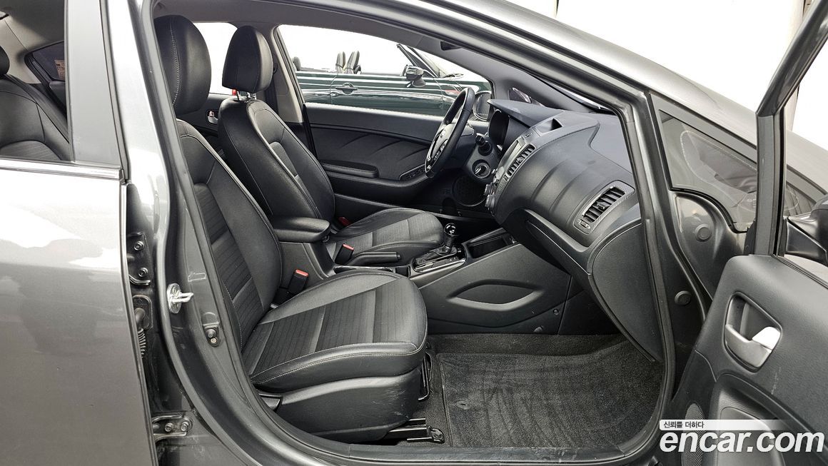 Kia K3 2016