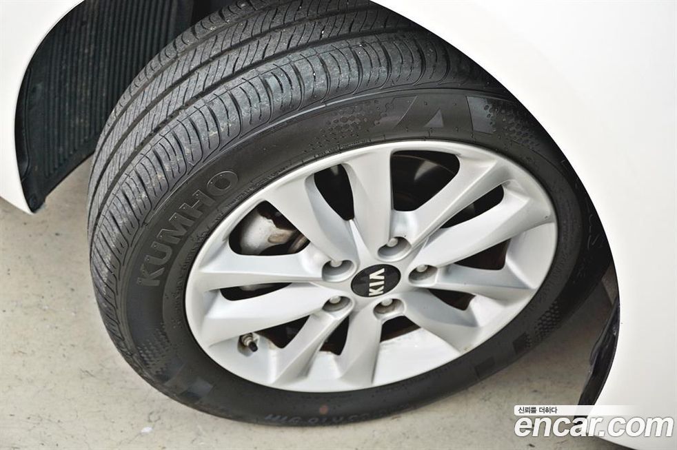 Kia K3 2016