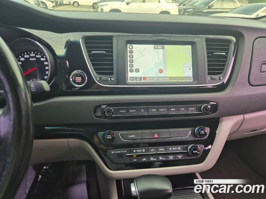 Kia Canival 2018