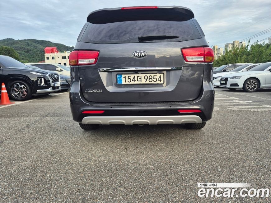 Kia Canival 2018