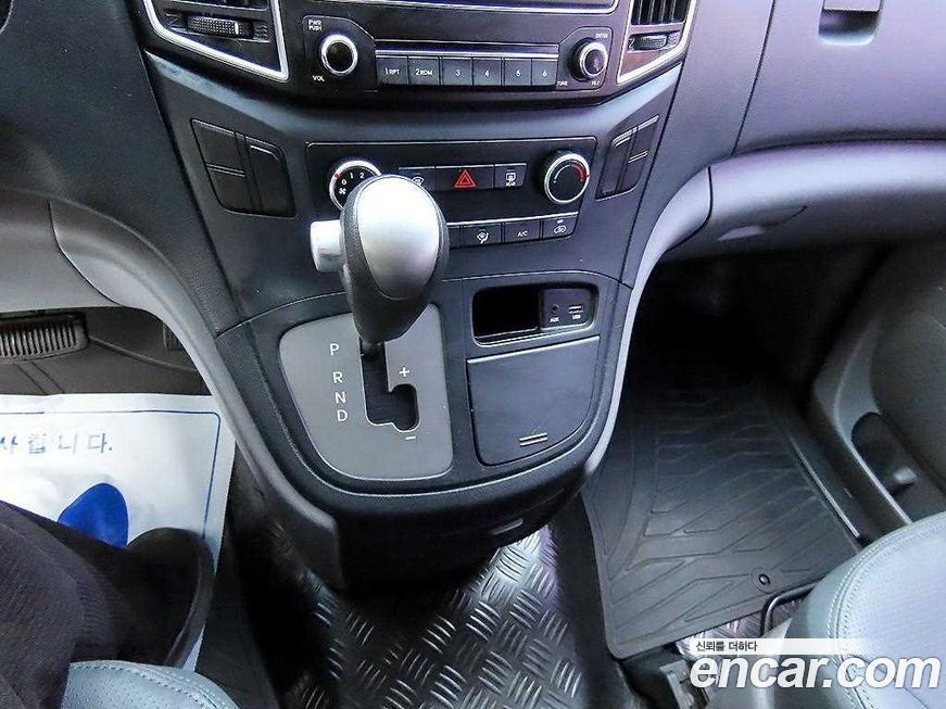 Hyundai Starex 2018