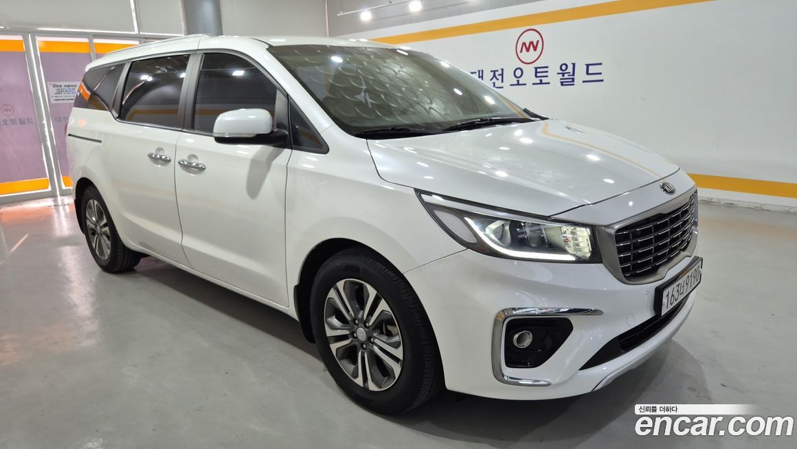 Kia Canival 2020