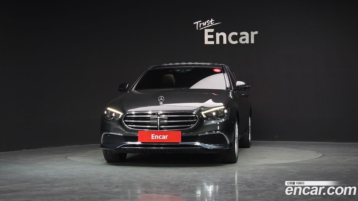 Mercedes-Benz E-Class 2021
