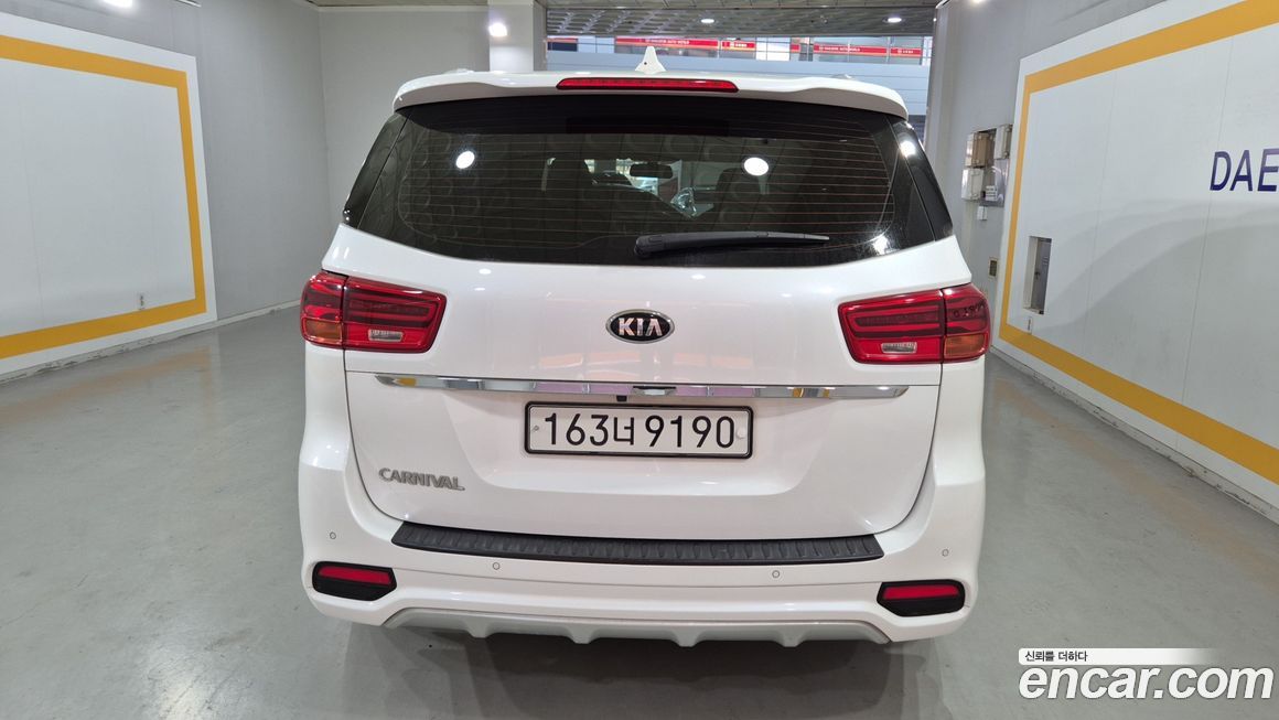 Kia Canival 2020