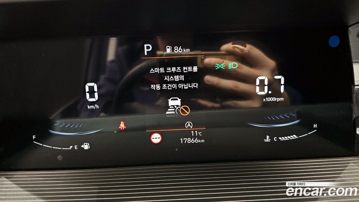 Hyundai Staria 2025