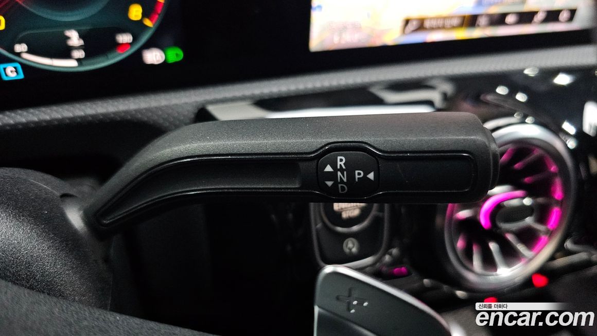 Mercedes-Benz CLA-Class 2021