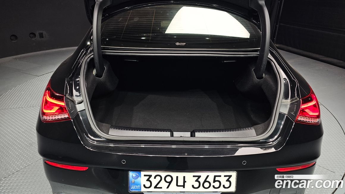 Mercedes-Benz CLA-Class 2021