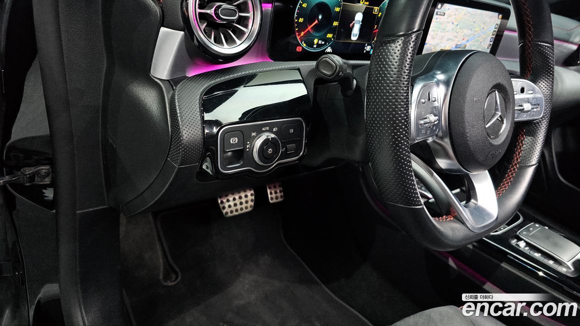 Mercedes-Benz CLA-Class 2021