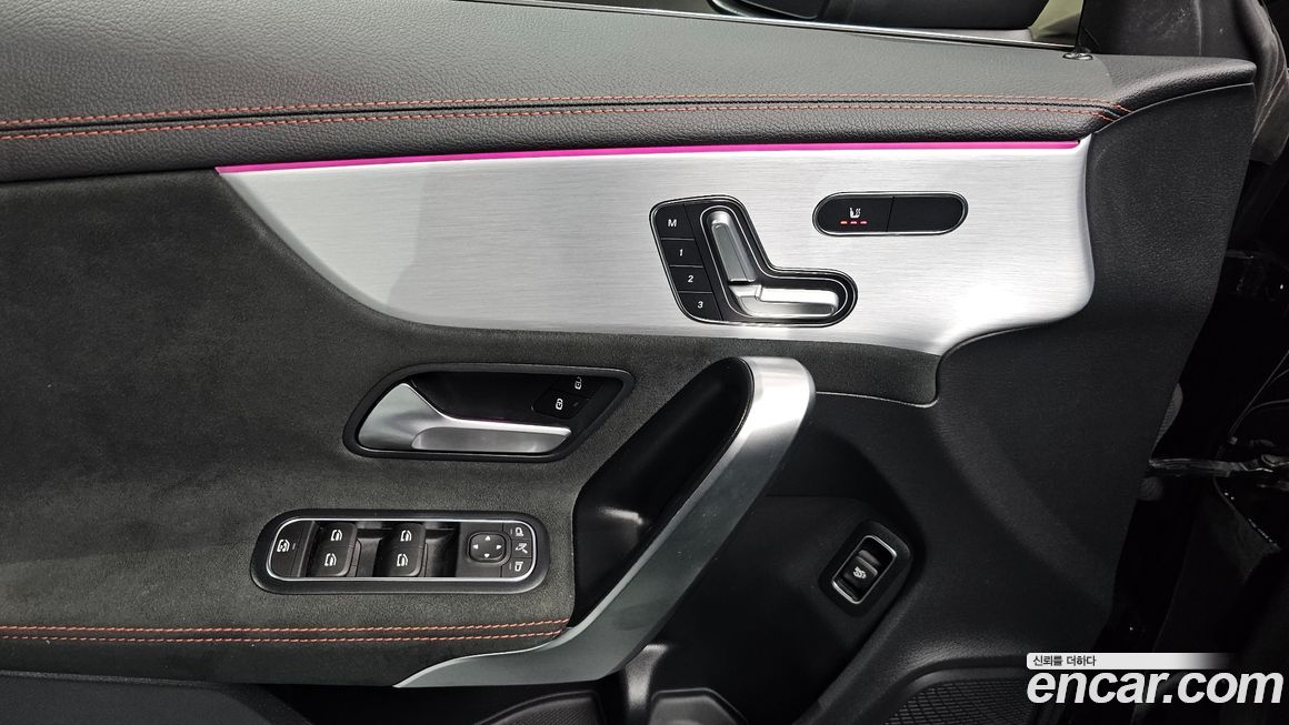 Mercedes-Benz CLA-Class 2021