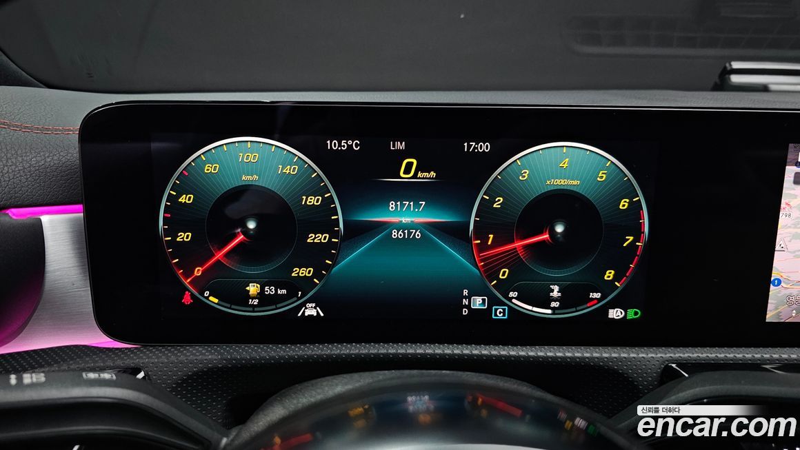 Mercedes-Benz CLA-Class 2021