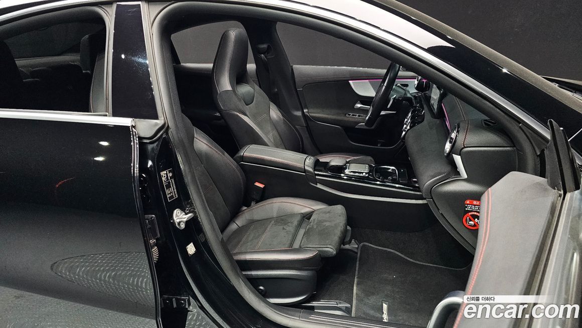 Mercedes-Benz CLA-Class 2021