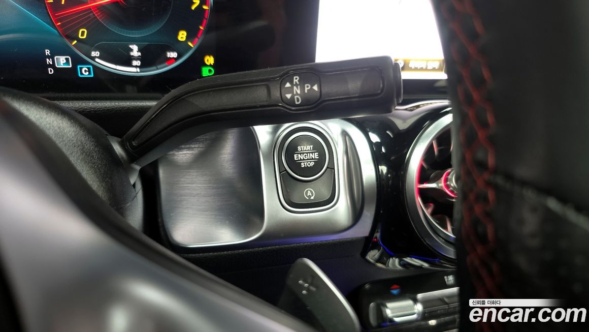 Mercedes-Benz GLB-Class 2021