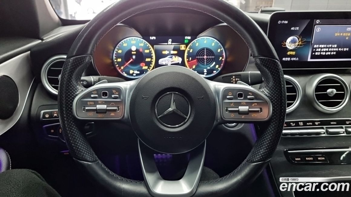 Mercedes-Benz C-Class 2021