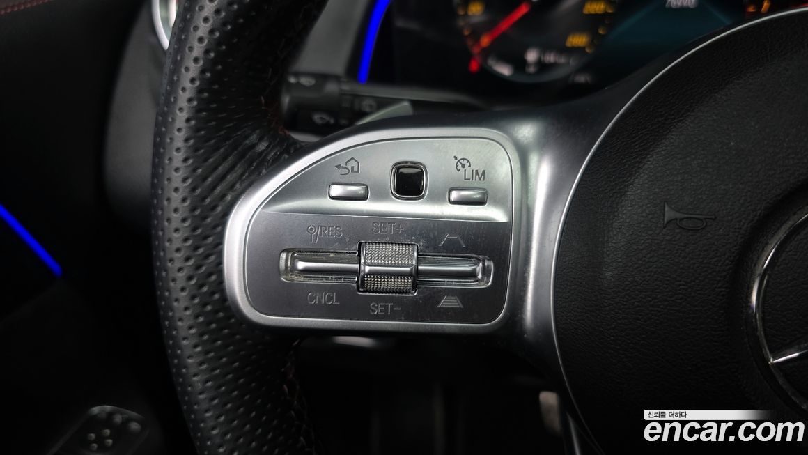 Mercedes-Benz GLB-Class 2021