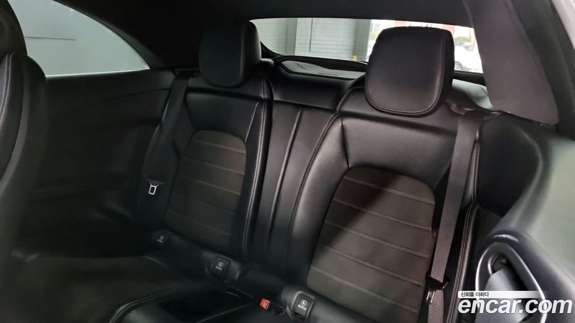 Mercedes-Benz C-Class 2021