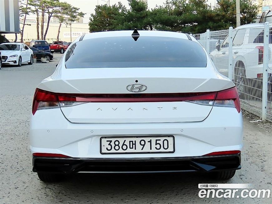 Hyundai AVANTE 2021