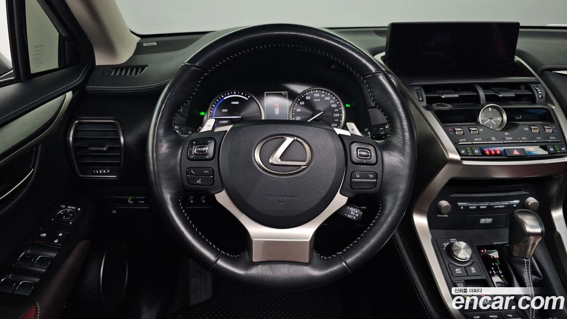 Lexus NX 2018