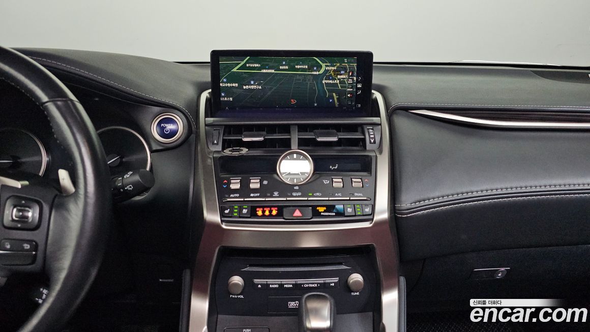 Lexus NX 2018