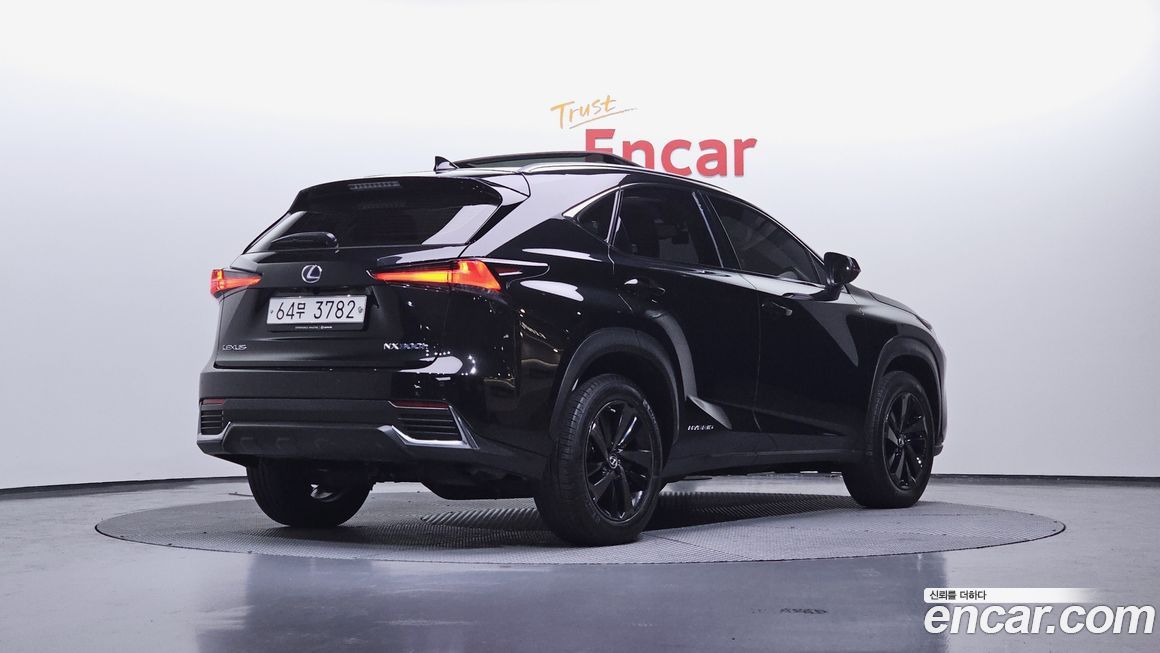 Lexus NX 2018