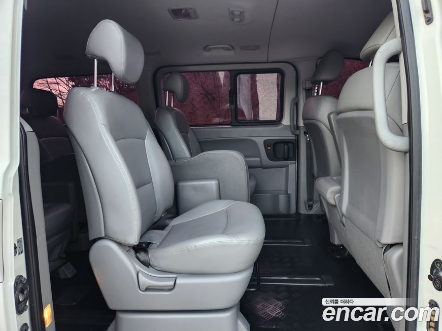 Hyundai Starex 2018