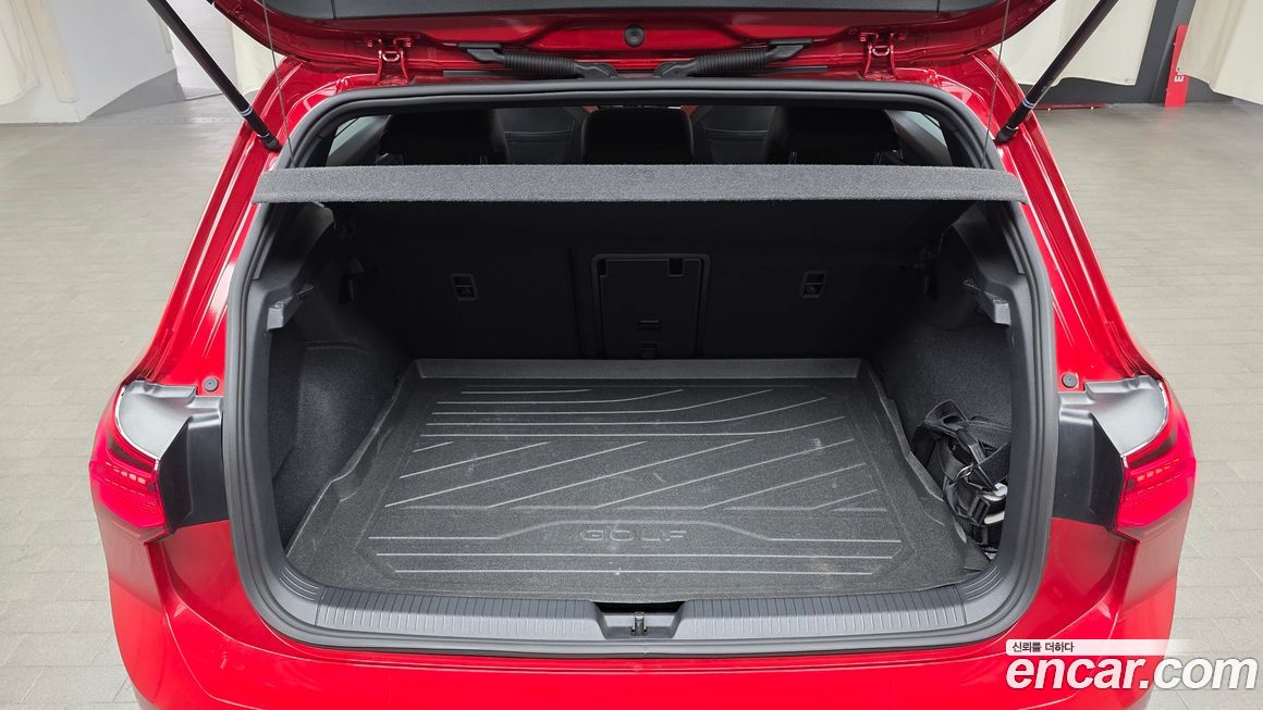 Volkswagen Golf 2024