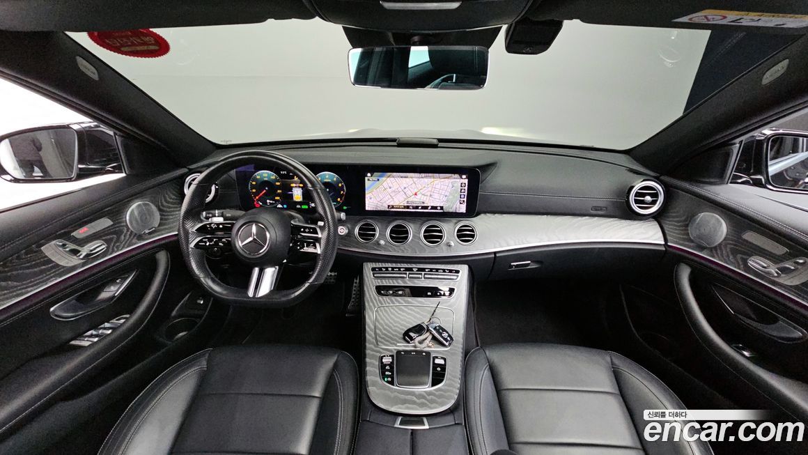 Mercedes-Benz E-Class 2021