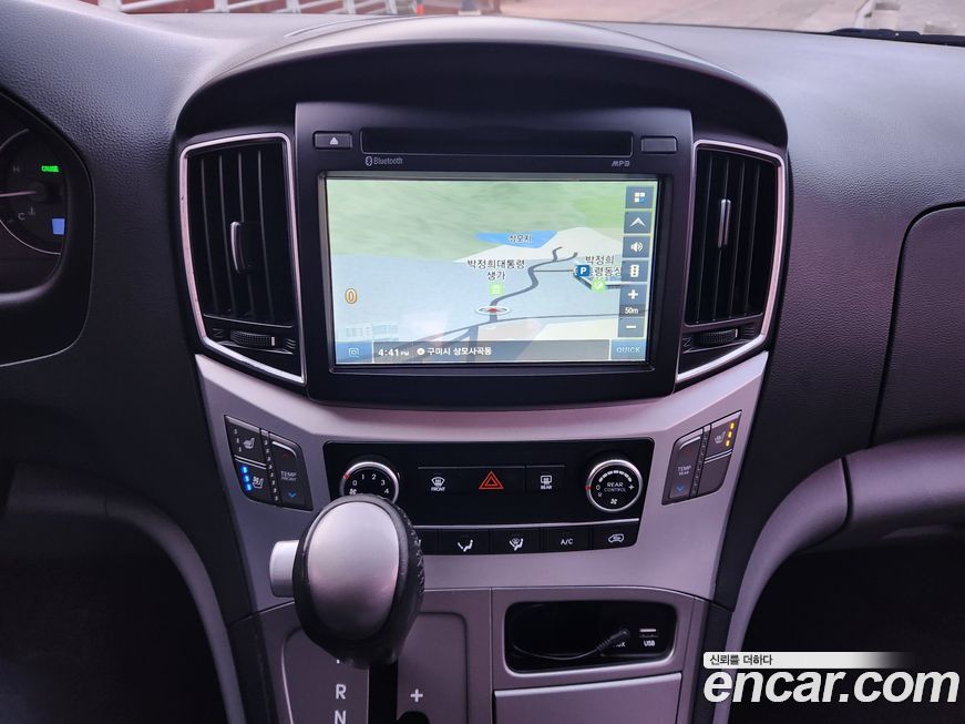 Hyundai Starex 2018