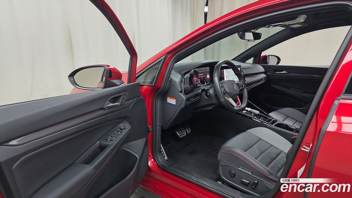 Volkswagen Golf 2024