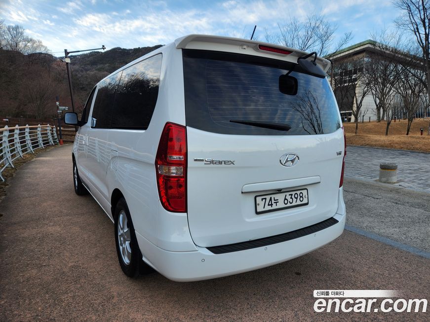 Hyundai Starex 2018
