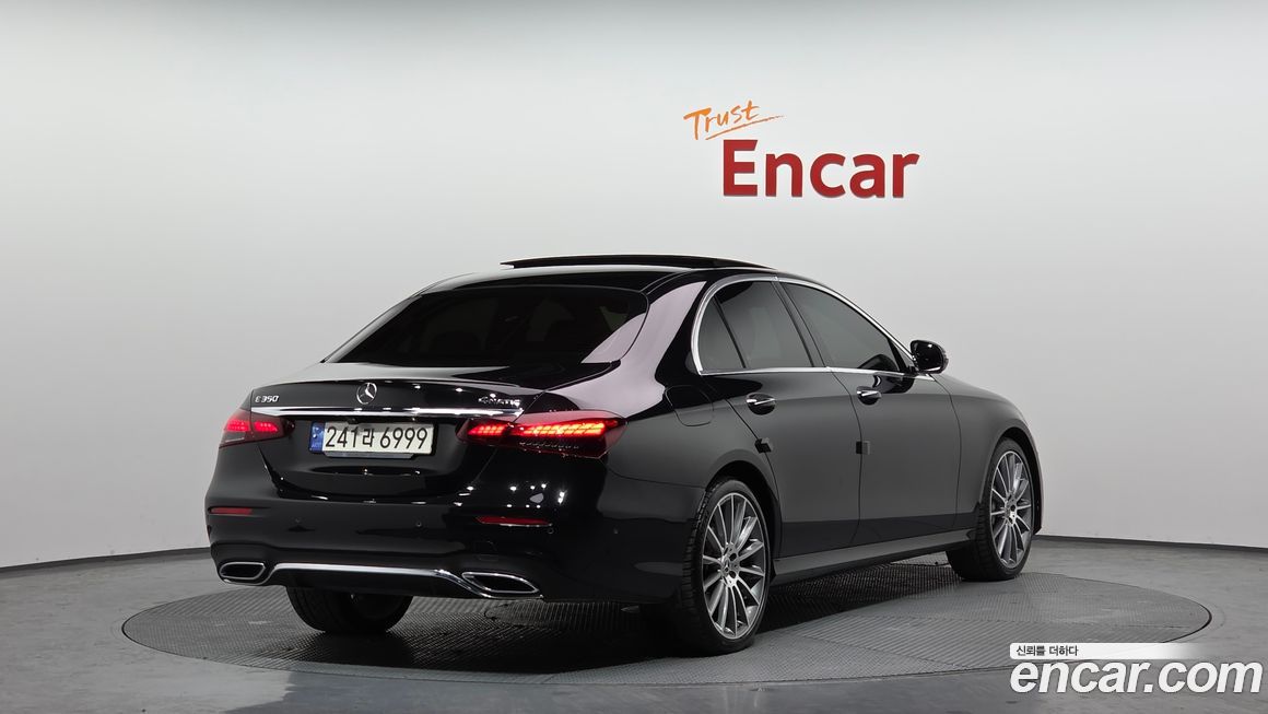 Mercedes-Benz E-Class 2021