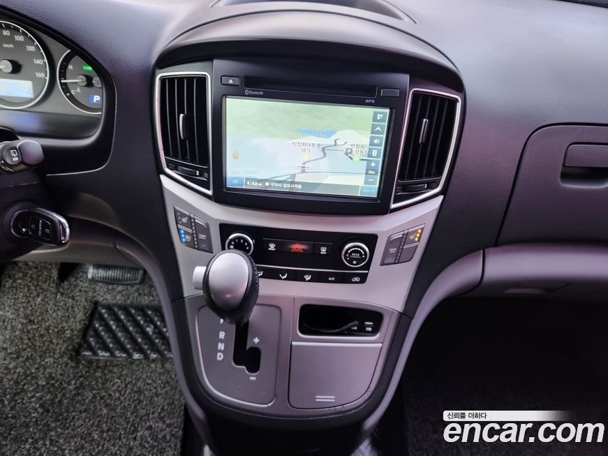 Hyundai Starex 2018