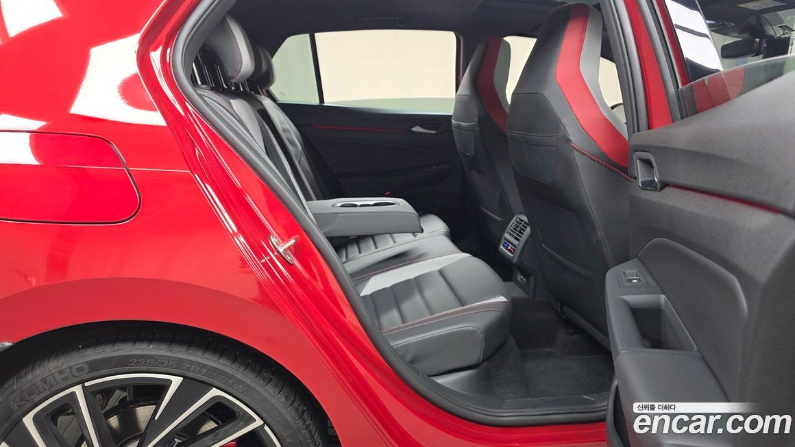 Volkswagen Golf 2024