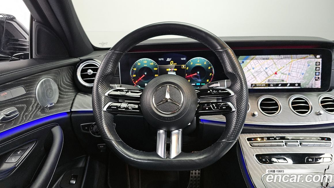 Mercedes-Benz E-Class 2021