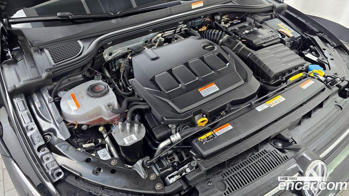 Volkswagen Golf 2025