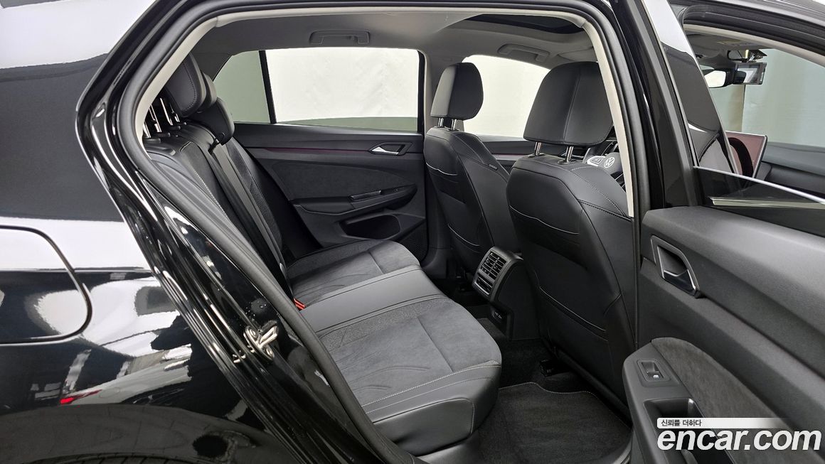 Volkswagen Golf 2025