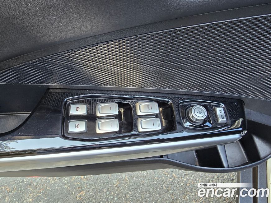 KG_Mobility_Ssangyong TIBOLI 2016