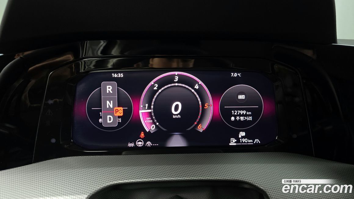 Volkswagen Golf 2025