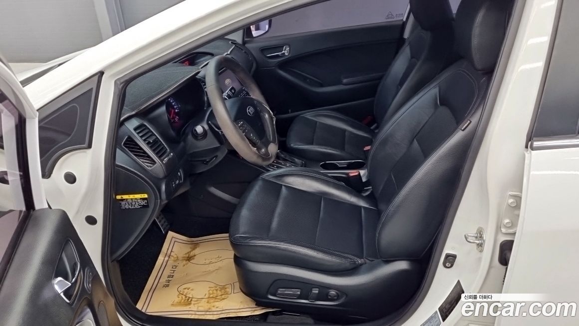 Kia K3 2013