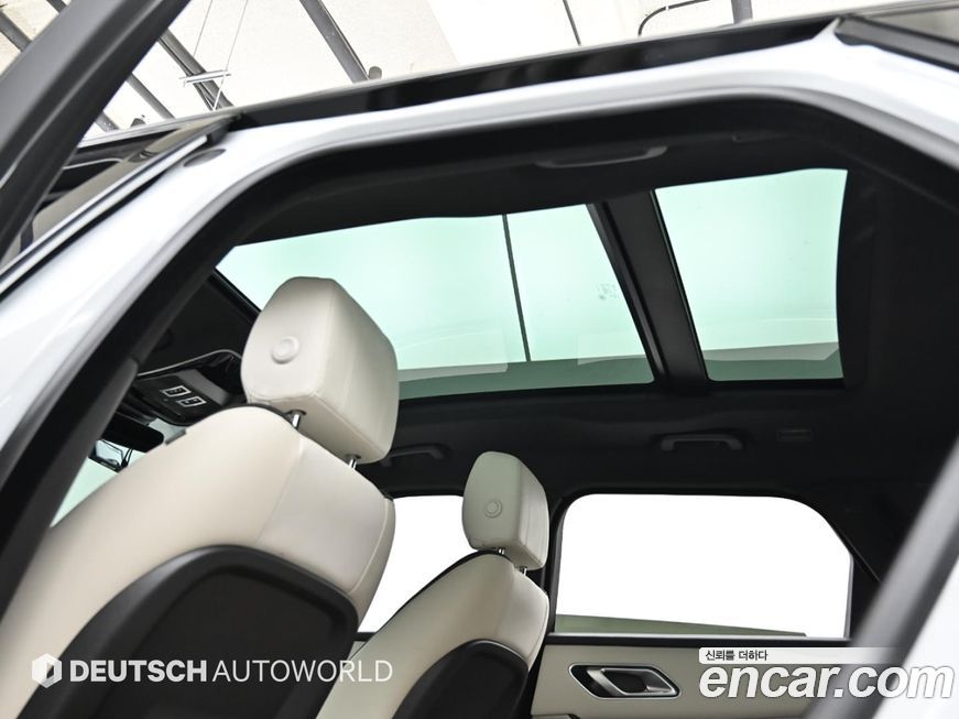 Land Rover Range Rover Velar 2020