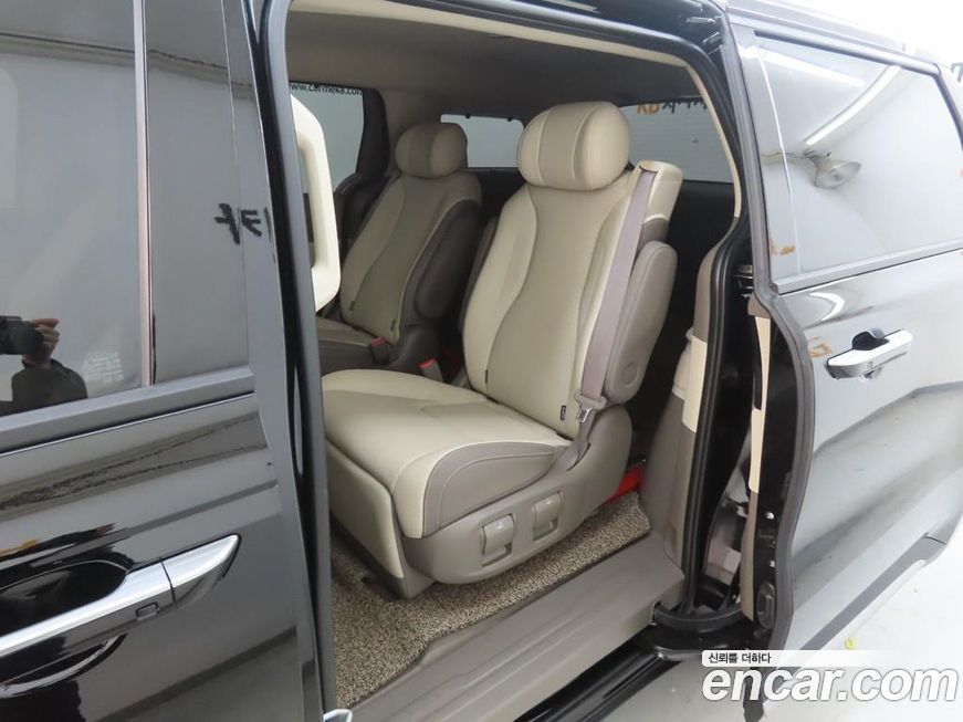 Kia Canival 2025