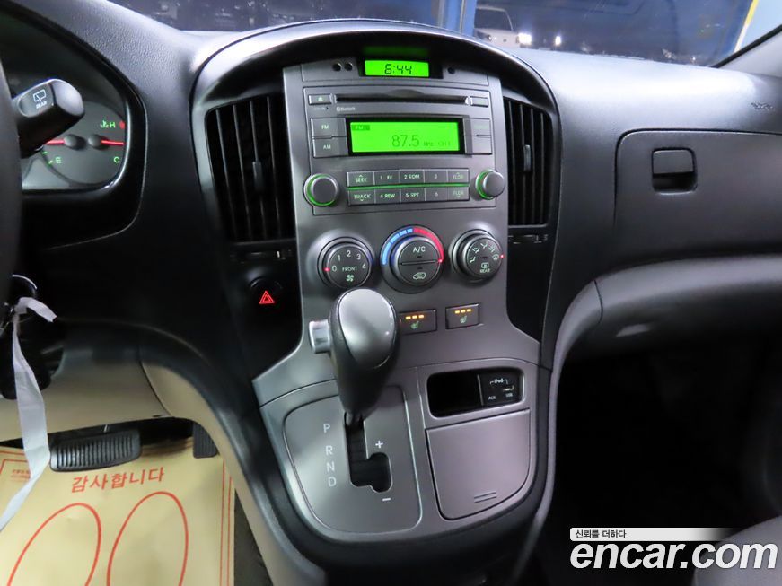 Hyundai Starex 2016