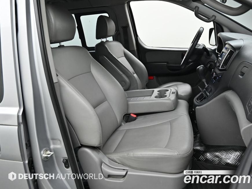 Hyundai Starex 2018