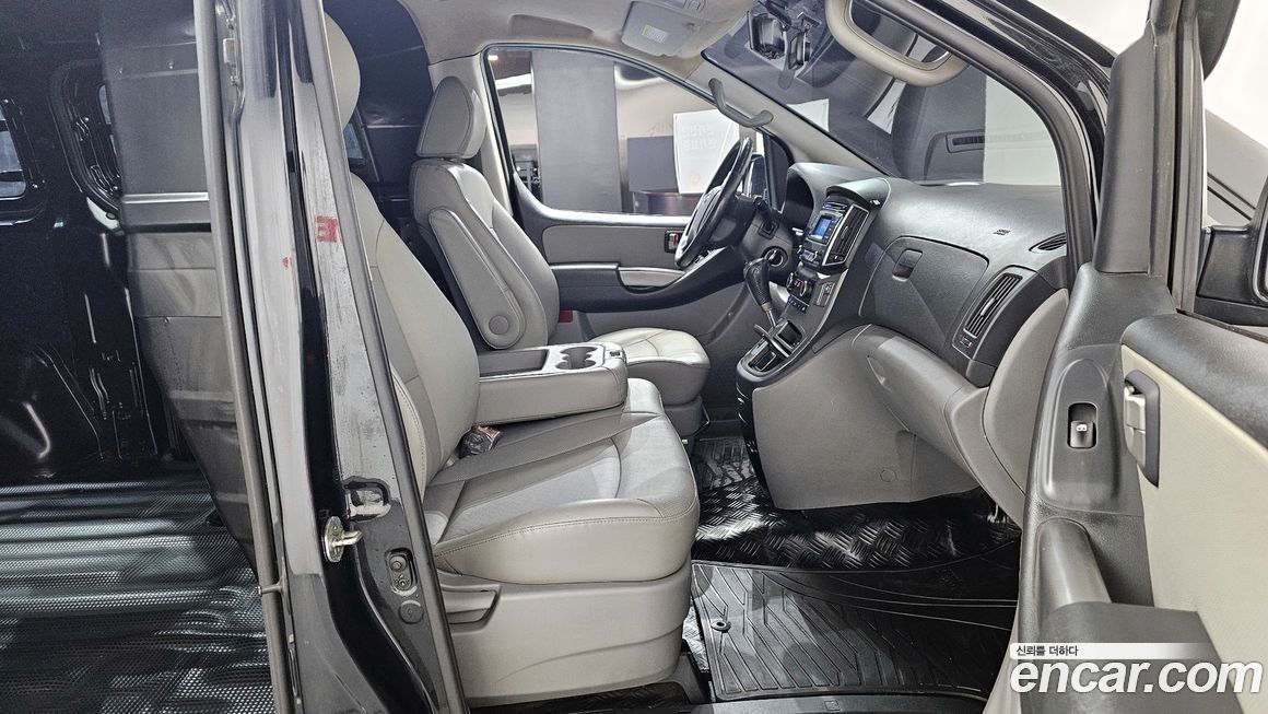 Hyundai Starex 2019