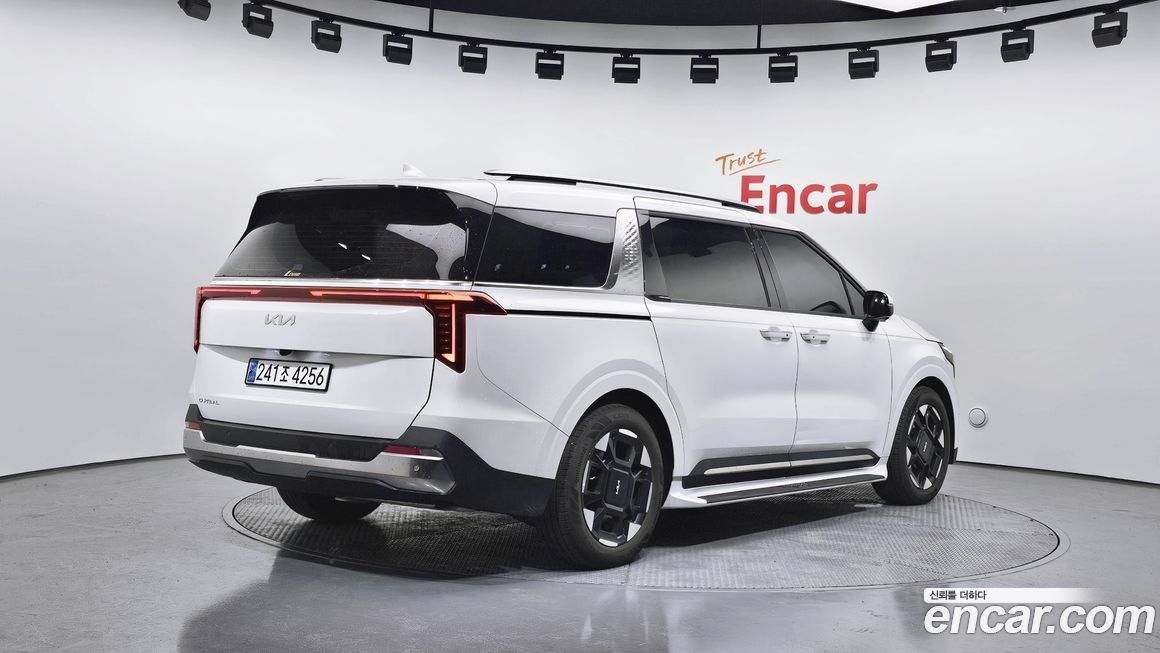 Kia Canival 2025