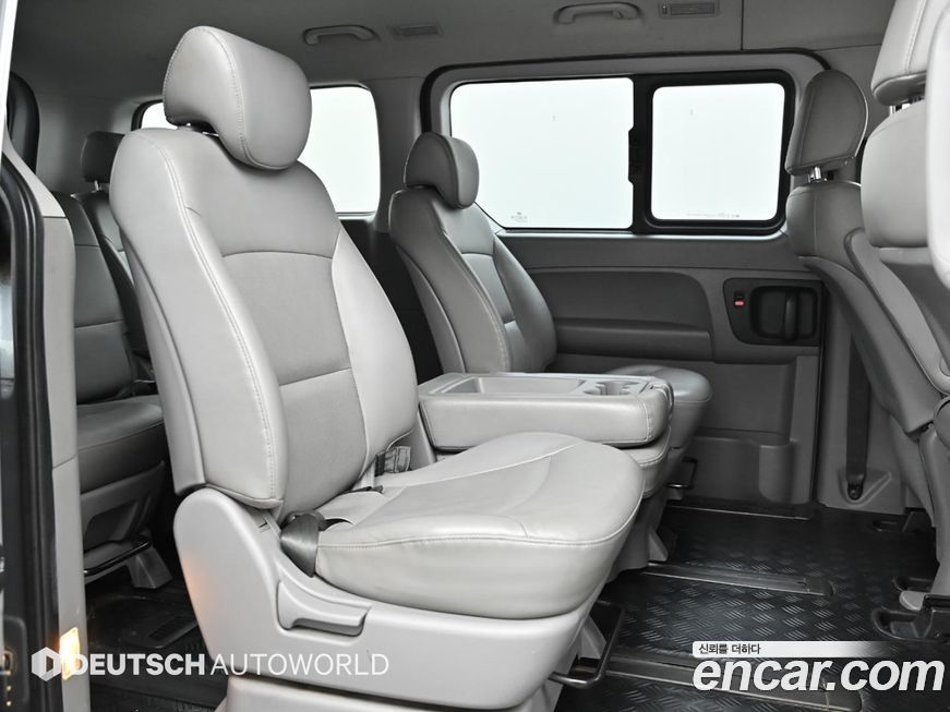 Hyundai Starex 2018