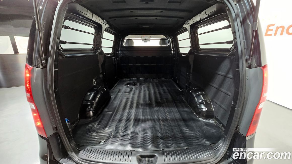 Hyundai Starex 2019